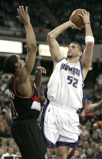 快速进攻的 快速进攻的