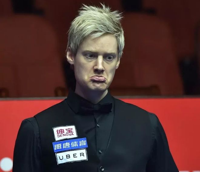 各自展示出 各自展示出