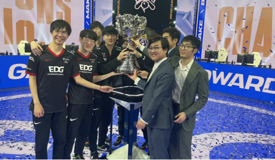 保持高水平 保持高水平