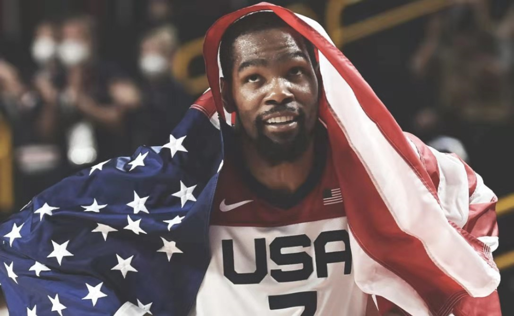 轻人投身于 轻人投身于