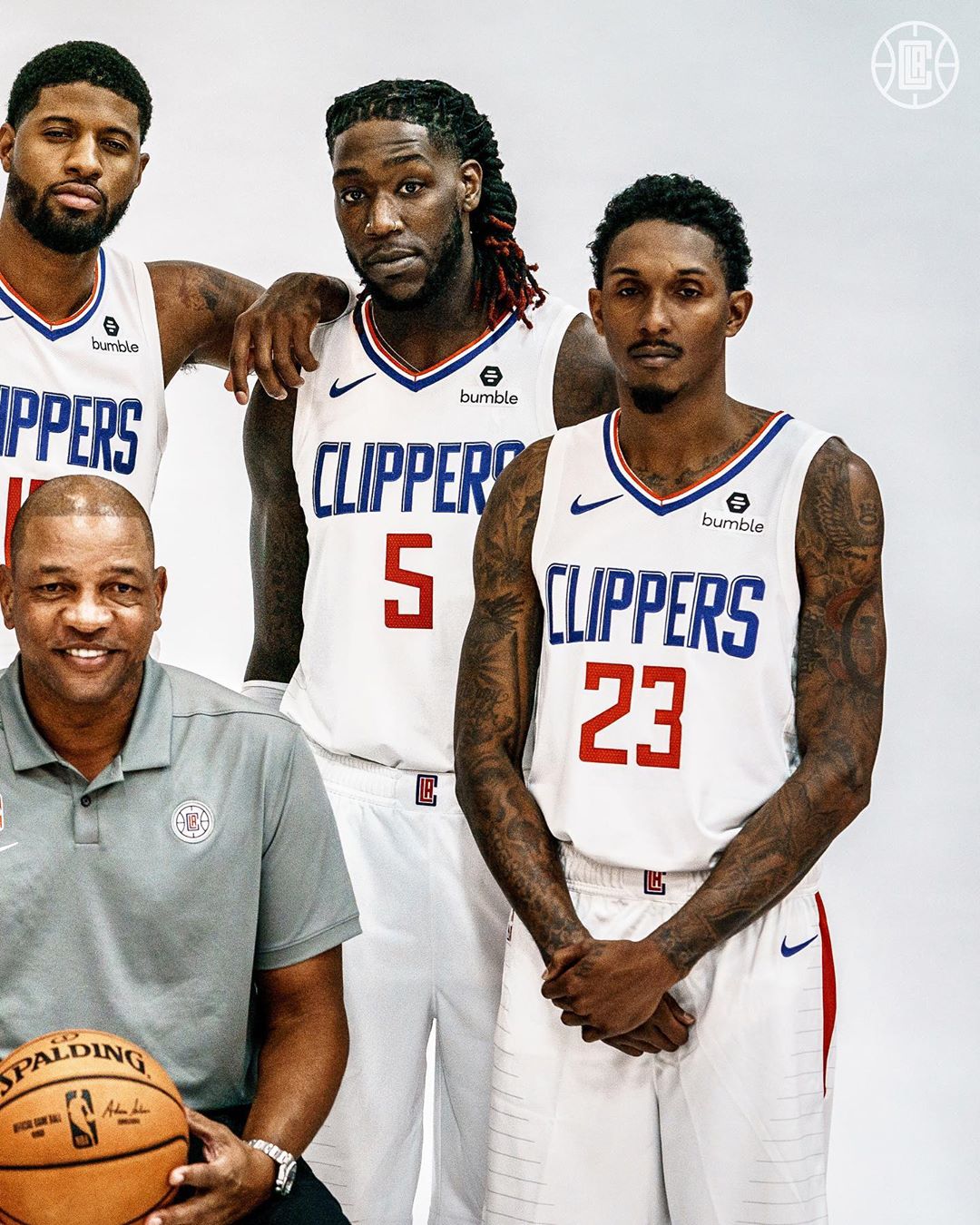 对话中持续 对话中持续